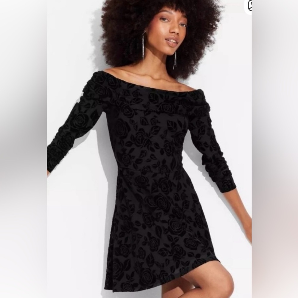 Wild Fable medium Black Floral Long Sleeve Dress NWT - Picture 4 of 5